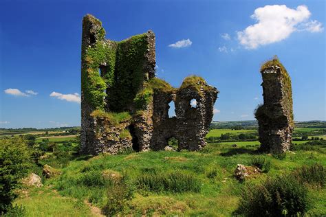 Castles of Munster: Castle Barrett, Cork © Mike Searle :: Geograph Ireland