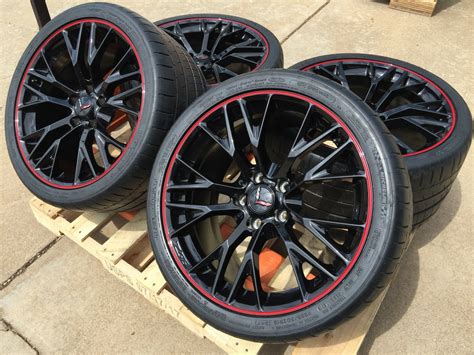 GM C7 Z06 Black w/Red Pinstripe Corvette Wheel & Michelin Tire Package