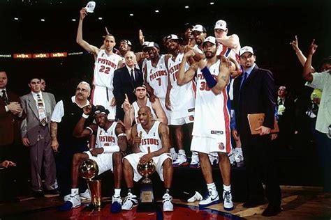 OneThreeFiveSevenTwoSixFour: Detroit Pistons Nba Championships 2004 Team