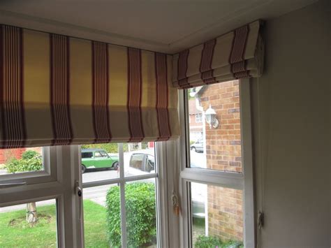 15 Best Roman Blinds on Bay Windows