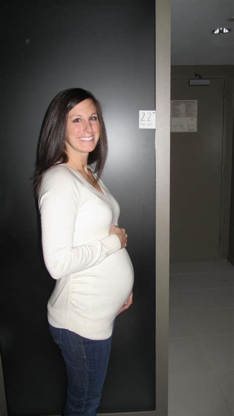 22 weeks pregnant – The Maternity Gallery