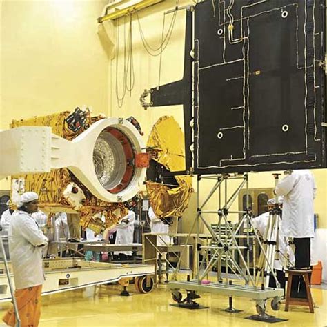 Photos and Video of India's Mars Orbiter Mission, proceeding toward ...