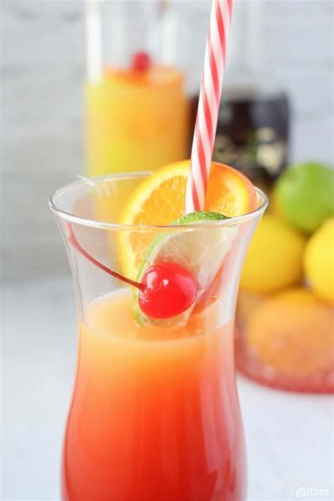 Jamaican Rum Punch (with Video) ⋆ Sugar, Spice and Glitter