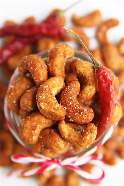 Sweet and Spicy Roasted Cashews – LeelaLicious