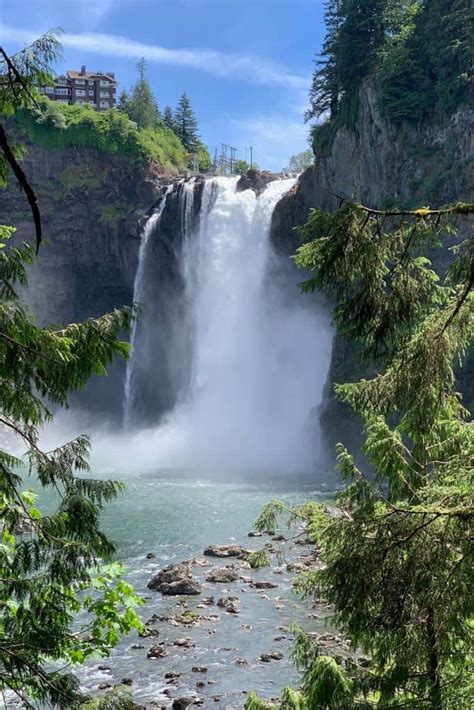 Visiting Snoqualmie Falls - A Local's Complete Guide - Wander Healthy