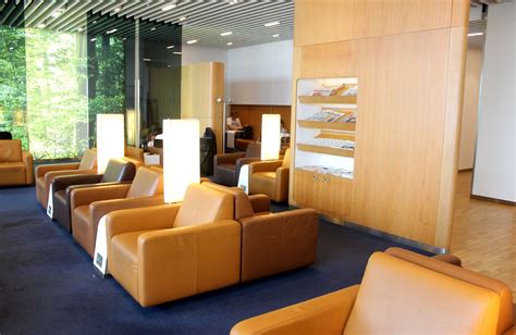 Review: Lufthansa Senator Lounge, London Heathrow Airport T2 - Executive Traveller