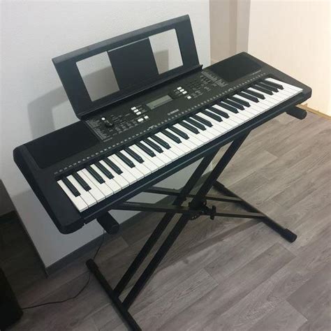 Yamaha PSR E363, Hobbies & Toys, Music & Media, Musical Instruments on Carousell