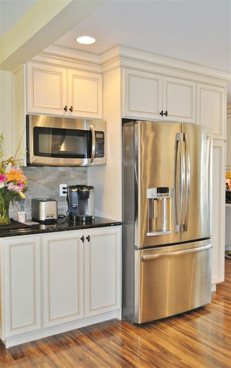 undercabinet-microwave-Kitchen-Traditional-with-beam-in-kitchen-ceiling | Kitchen wall storage ...