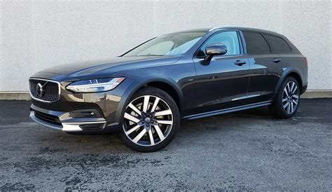 Test Drive: 2022 Volvo V90 Cross Country | The Daily Drive | Consumer ...