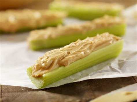 Recipe for Cream Cheese-Stuffed Celery