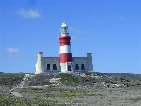 Cape L'agulhas Lighthouse, South Africa photo, Cape Agulhas South Africa