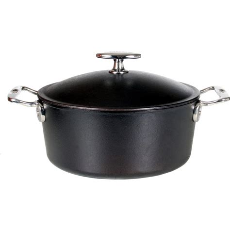 Lodge 4.5 Quart Signature Series Seasoned Cast Iron Dutch Oven - SS10D : BBQ Guys