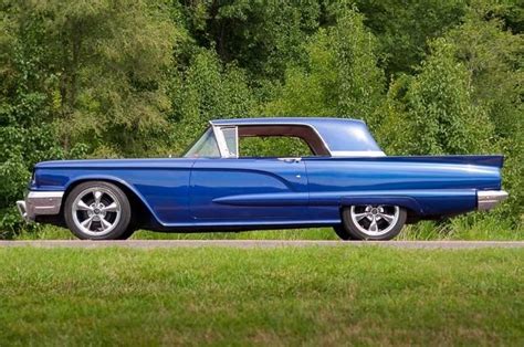 1960 Ford Thunderbird | Motoexotica Classic Cars