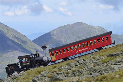 Mount Washington Cog Railway, the first mountain-climbing cog railway ...