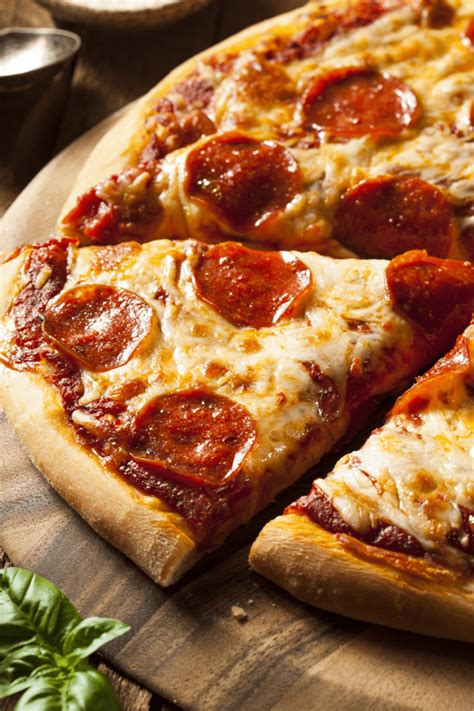 Top 10 Supreme Pizza Toppings - Insanely Good