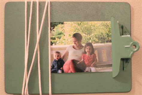 sassafras: easy gallery wall :: diy photo display