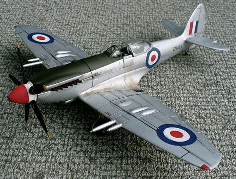 The Great Canadian Model Builders Web Page!: Supermarine Spitfire F/Mk-24