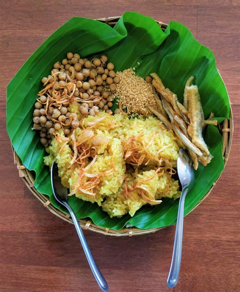 Top 10 Myanmar traditional food that you shouldn't miss - Lucky ...