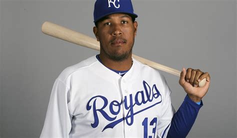 Royals star catcher Salvador Perez to become US citizen - Washington Times