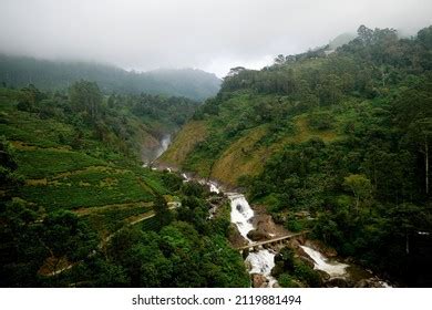 Attukad Waterfall Pallivasal Munnar Stock Photo 2119881494 | Shutterstock