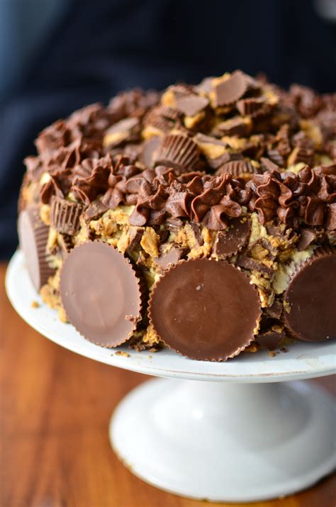 Yammie's Noshery: Outrageous Reese's Peanut Butter Cup Cake