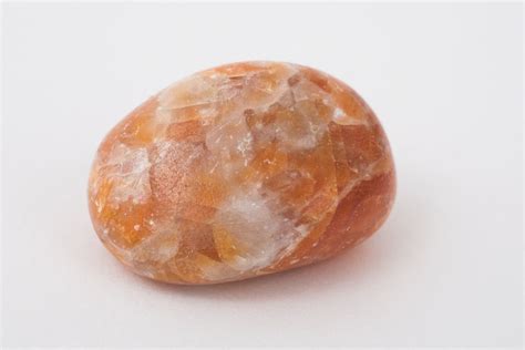 Calcite Meaning: Healing Properties & Everyday Uses