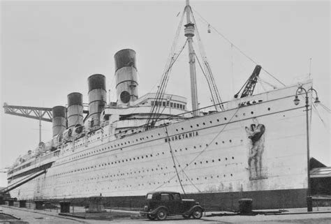 RMS Mauretania at Rosyth for breaking, 1935: Rms Mauretania, Cunard Ships, Titanic Sinking ...