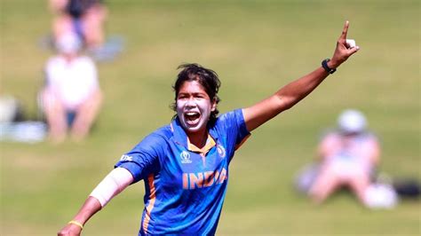 Women's World Cup 2022: Jhulan Goswami creates world record, becomes first bowler to claim 250 ...