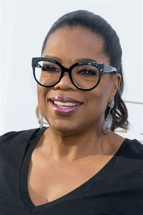 It's time to talk about Oprah's truly incredible glasses collection