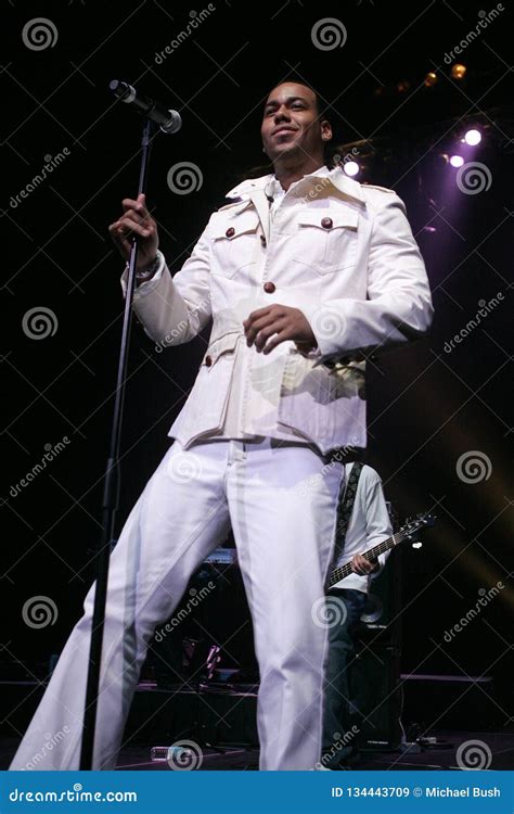 Aventura Performs in Concert Editorial Stock Image - Image of hollywood ...