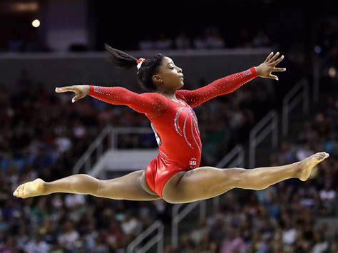 Fans are applauding Simone Biles' Vogue cover story, but many argue her ...