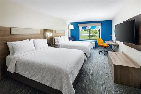 Holiday Inn Express & Suites Bridgeport, an IHG Hotel Bridgeport, West ...