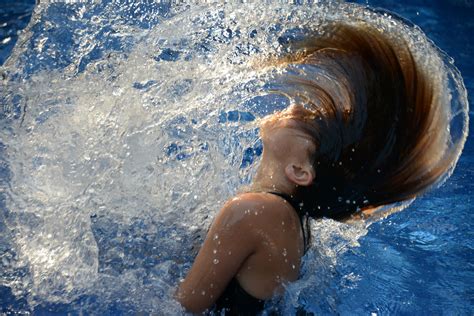 swimming pool photo shoot by Texoma Photos | Schwimmbäder