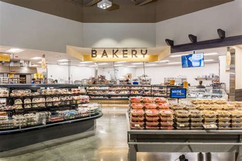 10 best grocery store bakeries in the US for fresh baked goods