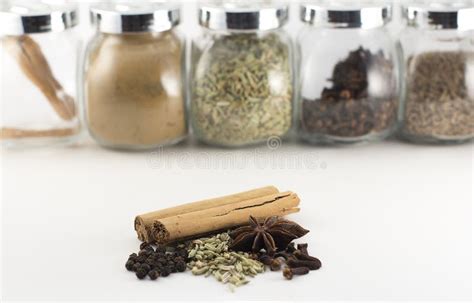 Chinese Five Spice Powder Ingredients Stock Photo - Image of ginger, spice: 40723268