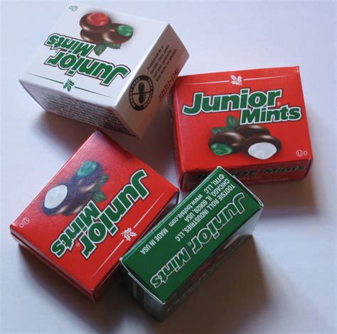 Obsessive Sweets: Junior Mints Holiday Mix