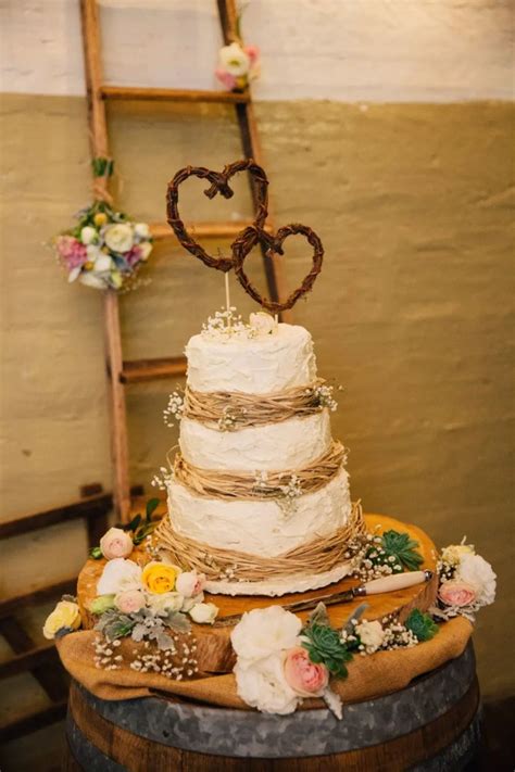 20 Best Rustic Wedding Cake Toppers (PHOTOS) | Emmaline Bride