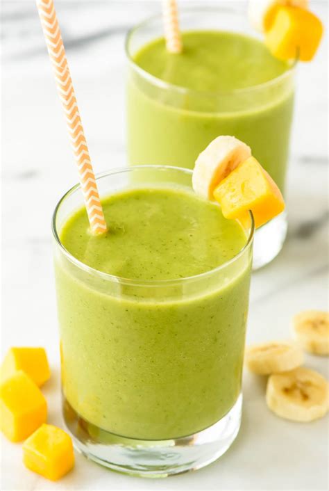 4 Ingredient Mango Green Smoothie | Well Plated by Erin