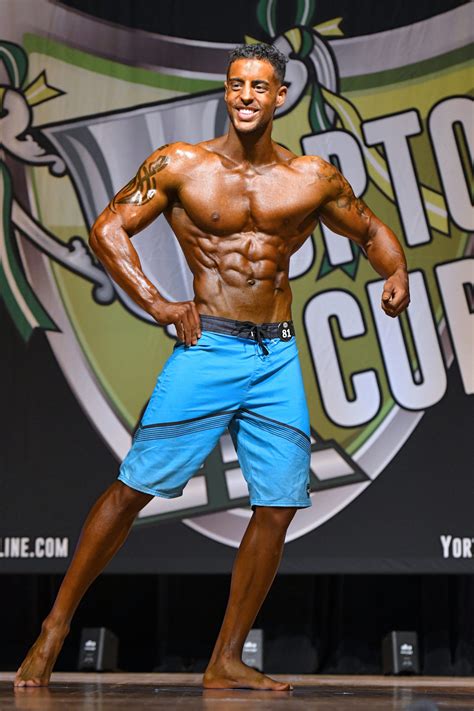 Men’s Physique Posing Course – Shaun Canoy Fitness