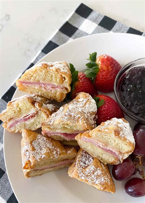 Disneyland Monte Cristo Sandwich Recipe | The Picky Palate