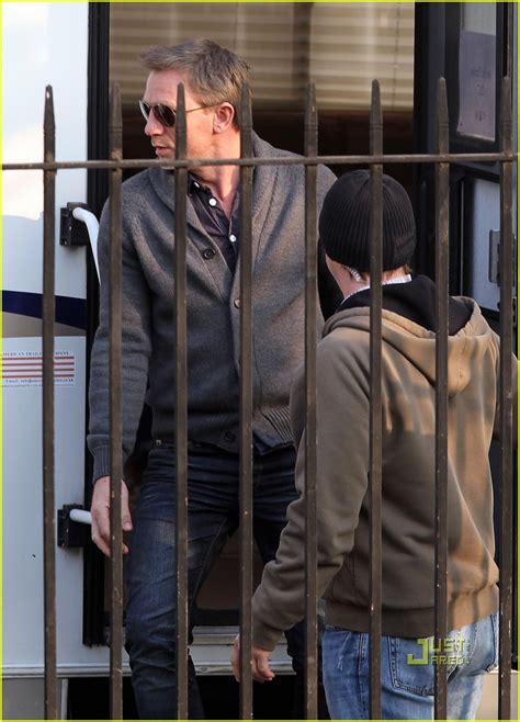 Daniel Craig: 'Dragon Tattoo' Set with Rooney Mara!: Photo 2530996 ...