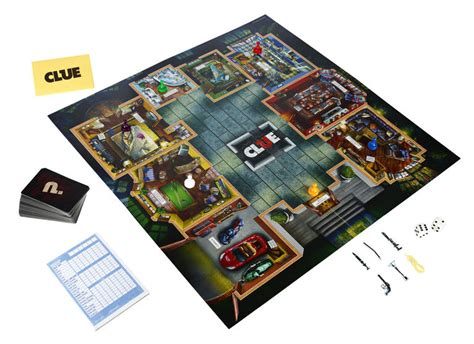 Hasbro Gaming - Clue | Toys R Us Canada