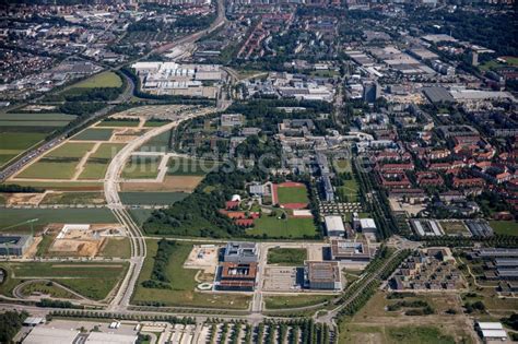 Luftbild Augsburg - Campus- Gebäude der Universität im ...