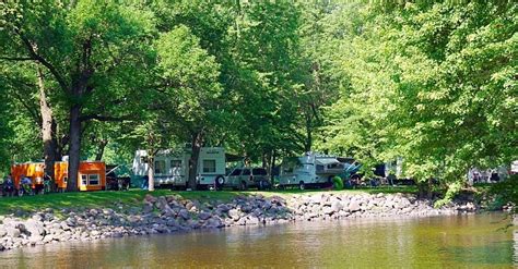 Family RV Campsites at Two Rivers Campground Royalton, MN