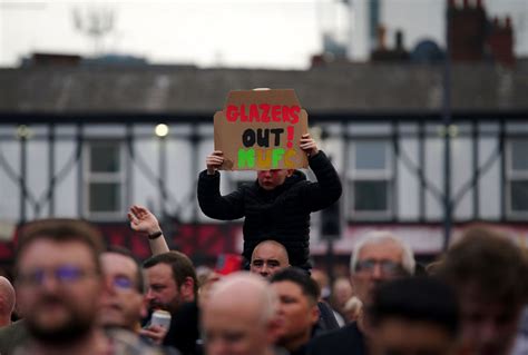 Manchester United fans march in anti-Glazer protest before Liverpool ...