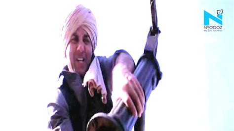 Sunny Deol's 'Gadar' hand pump moment in Gurdaspur - YouTube