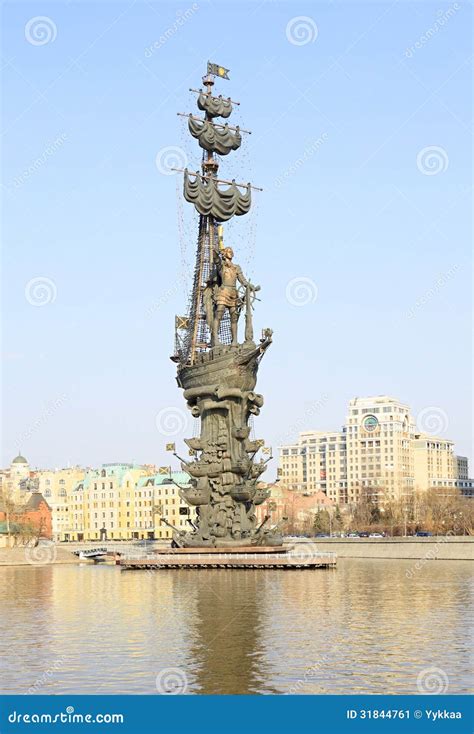 Peter the Great Statue editorial photo. Image of capital - 31844761