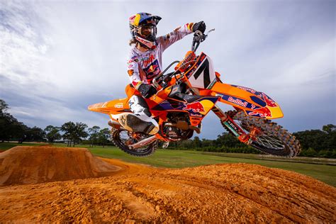 Photo Gallery: 2023 Red Bull KTM Team Shoot - Racer X