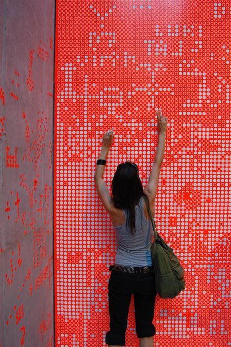 Apeel – Aram Bartholl | Interactive art, Interactive walls, Interactive exhibition