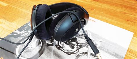 Sennheiser HD 560S review | TechRadar